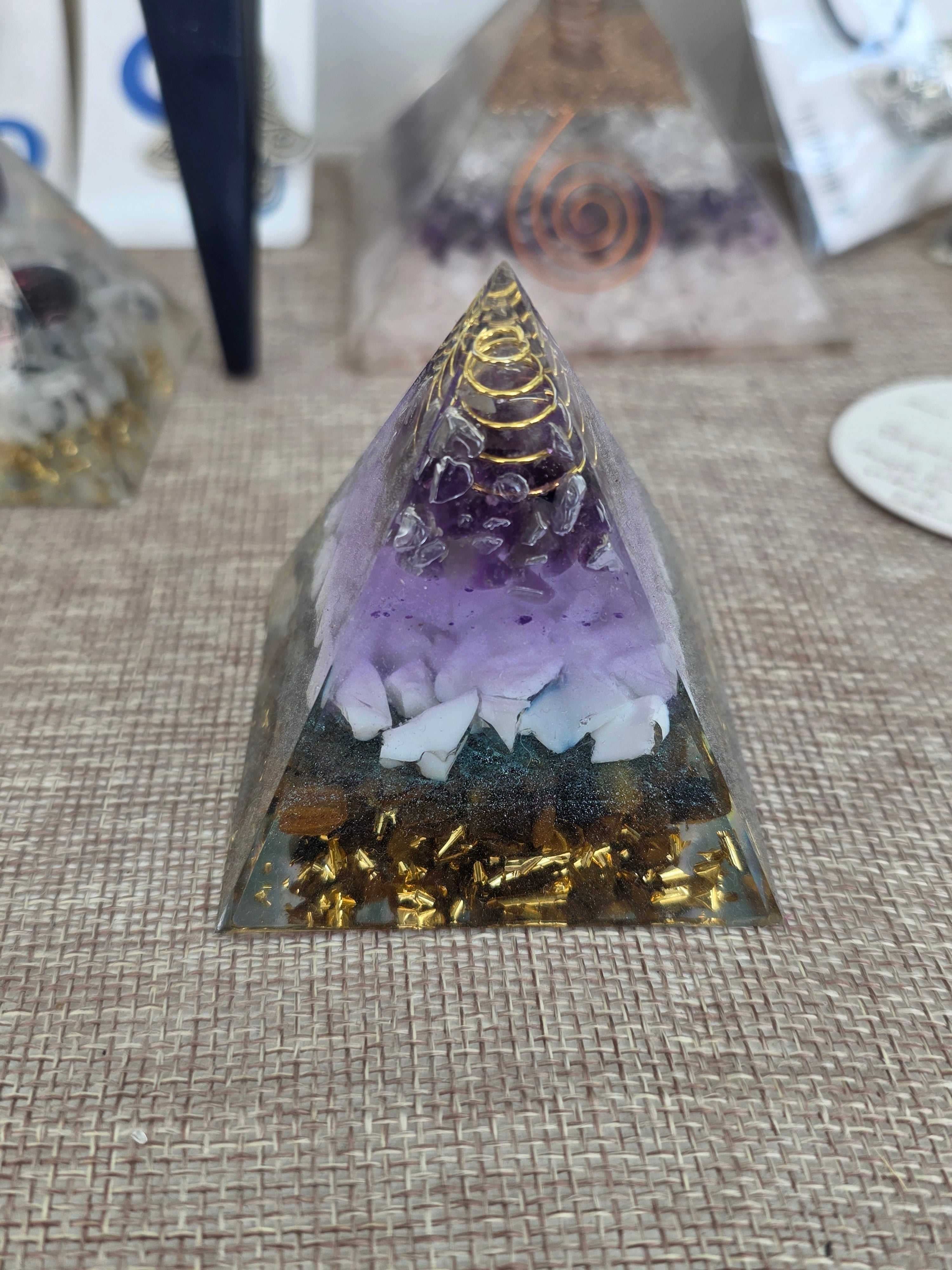 Orgonite em Piramide